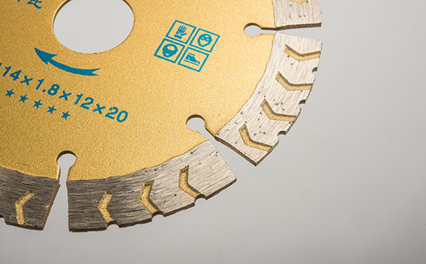 國(guó)內(nèi)金剛石鋸片批發(fā)哪家好 切割不崩邊？