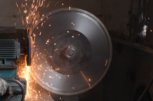 注意！石材專用鋸片沒有進(jìn)行這些規(guī)范操作將增加成本！