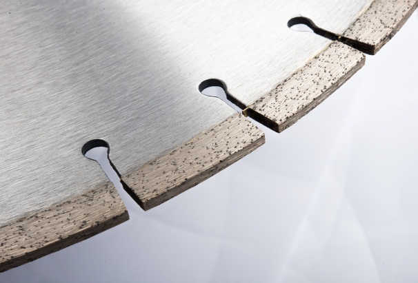 花崗巖大板加工流程及花崗巖鋸片鋸機介紹！